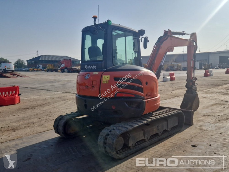 Escavadora Kubota U48-4