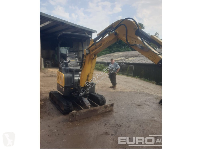 جرافة New Holland E17C