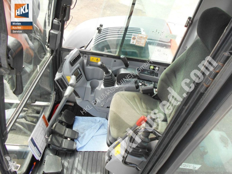Escavadora Kubota KX 080-4