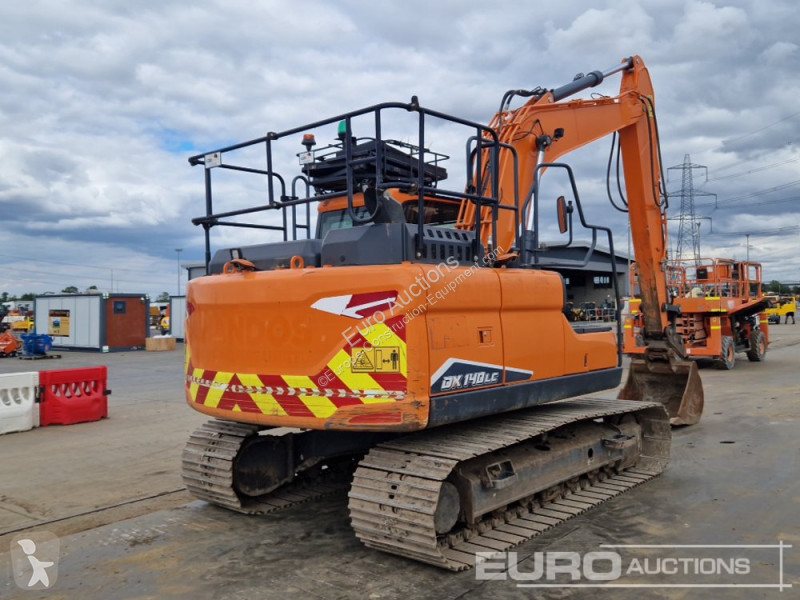 Escavadora Doosan -7