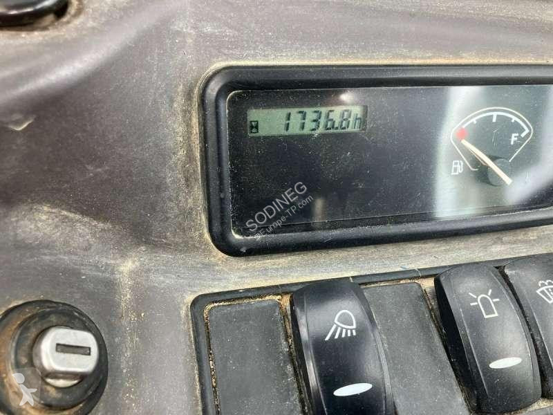 Lopatový nakládač Volvo ECR25D