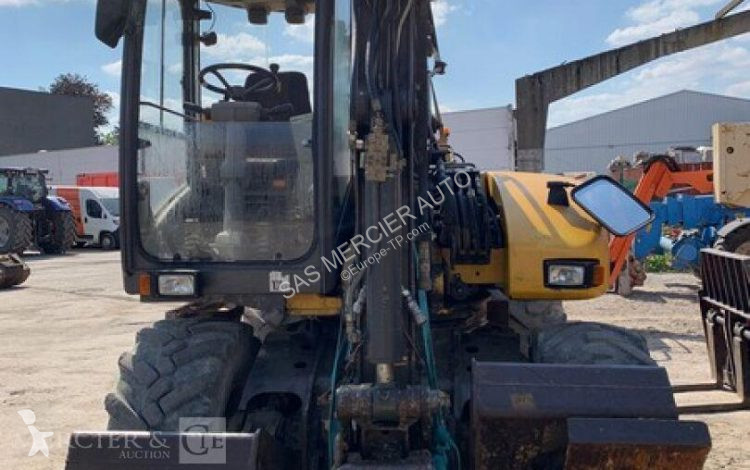 جرافة Mecalac pelle sur pneus diesel