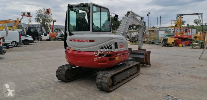Pelle Takeuchi TB 260