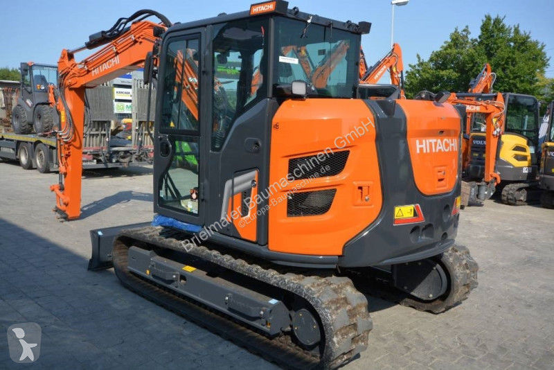 Escavadora Hitachi ZX 95 USB-7