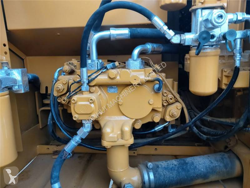 Escavatore Caterpillar 320D2L