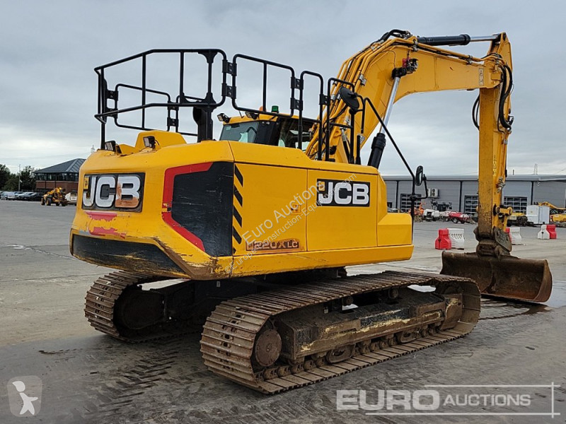 جرافة JCB 220XLC