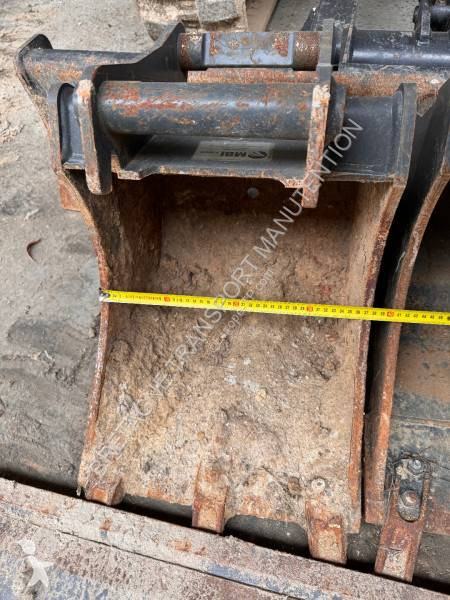 Escavadora Caterpillar 302.7CR