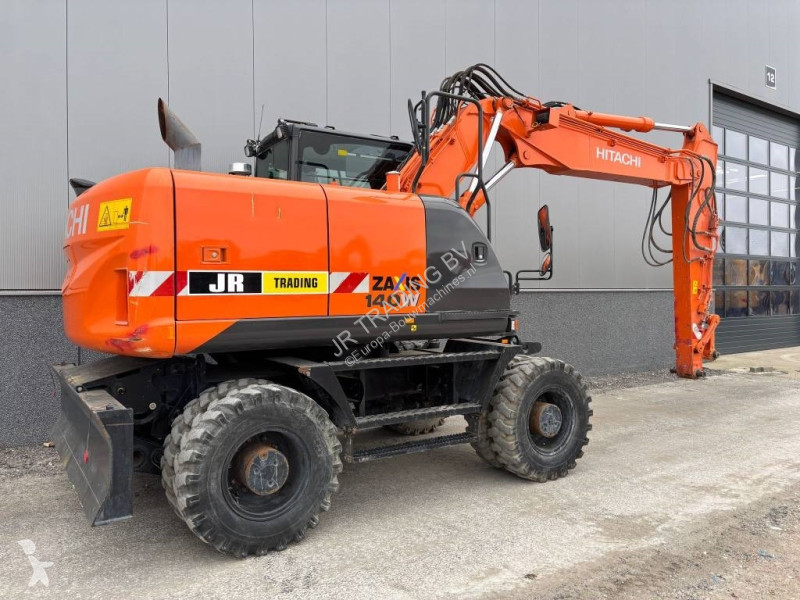 Escavatore Hitachi 140 W-5B