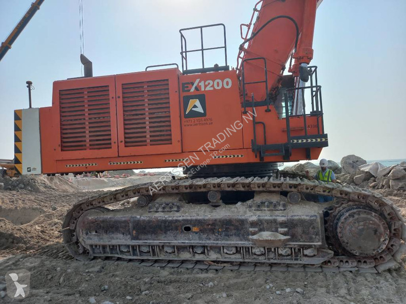 Escavadora Hitachi Longreach 28m (Abu Dhabi)