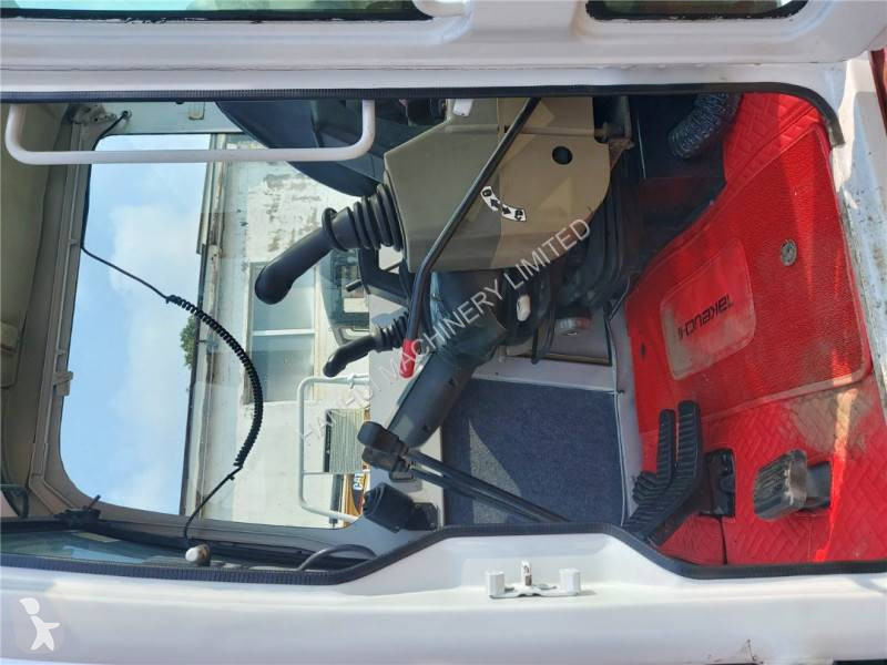 جرافة Takeuchi TB175C