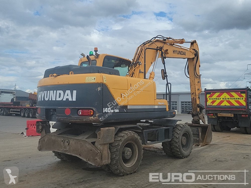 Lopatový nakládač Hyundai R140W-9A
