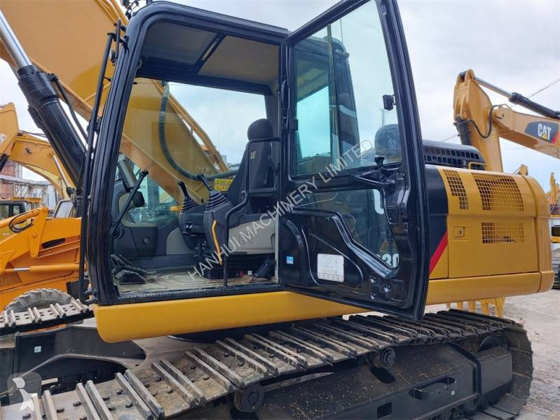 Excavadora Caterpillar 330D2L