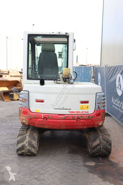 Escavatore Takeuchi