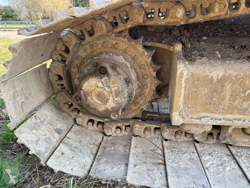 Excavator New Holland