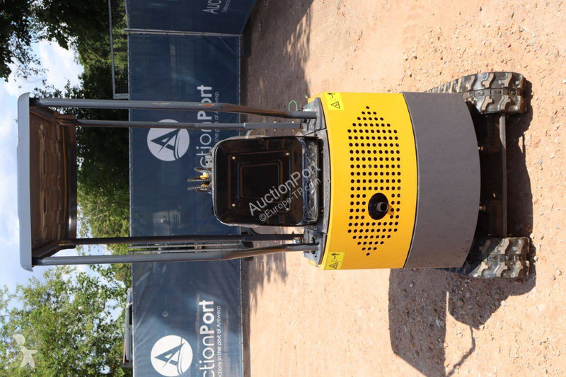 Escavadora  YFE12