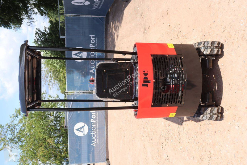 Excavadora JPC HT12