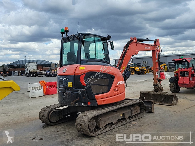 Lopatový nakládač Kubota U50-5
