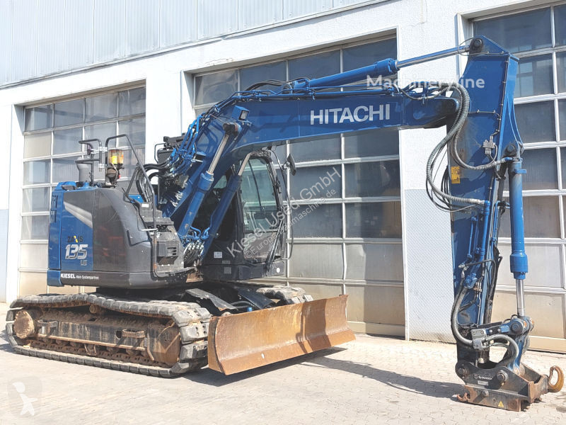 Excavadora Hitachi -7