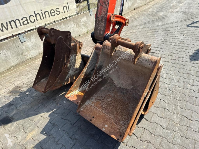 Escavadora Kubota KX 80-4