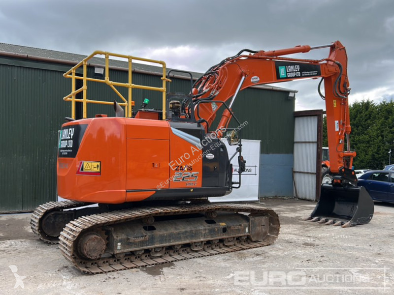 Excavadora Hitachi -7