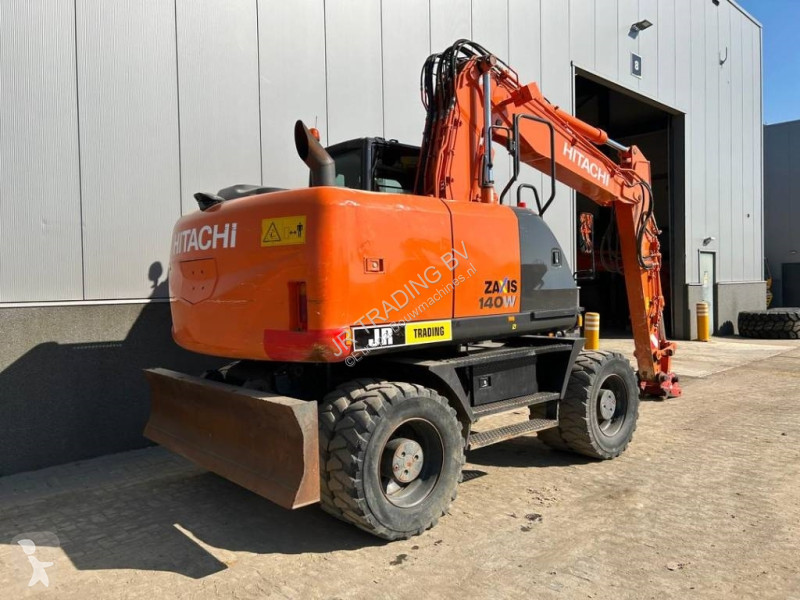 Escavatore Hitachi 140 W-5B