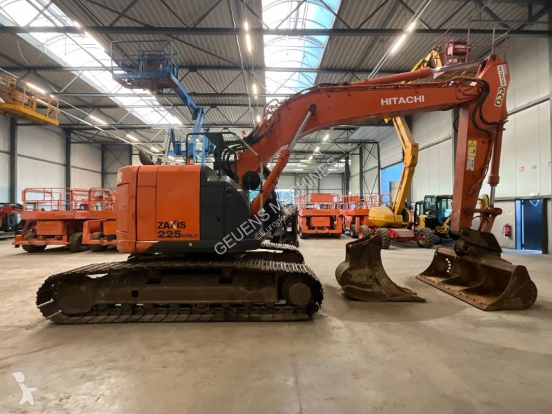 Excavadora Hitachi LC-5 B