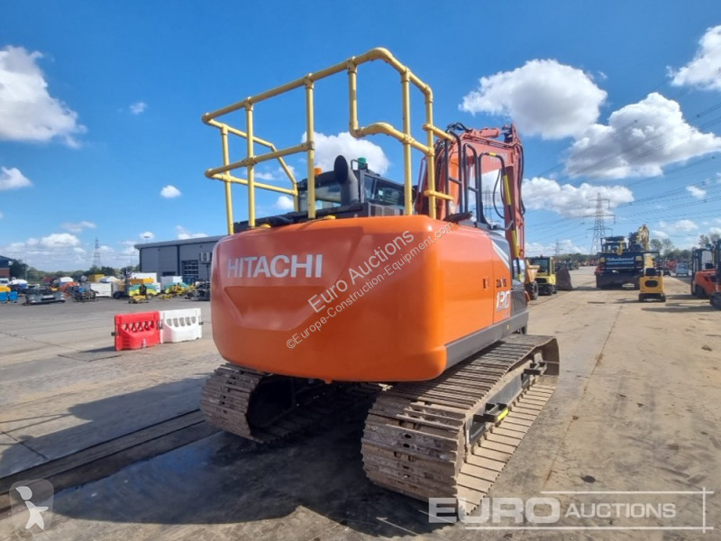 Excavadora Hitachi -7