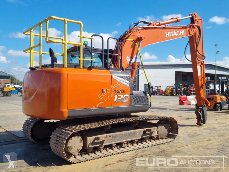 Excavadora Hitachi -7