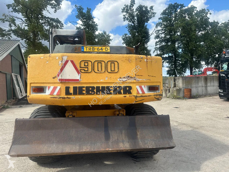 Escavadora Liebherr