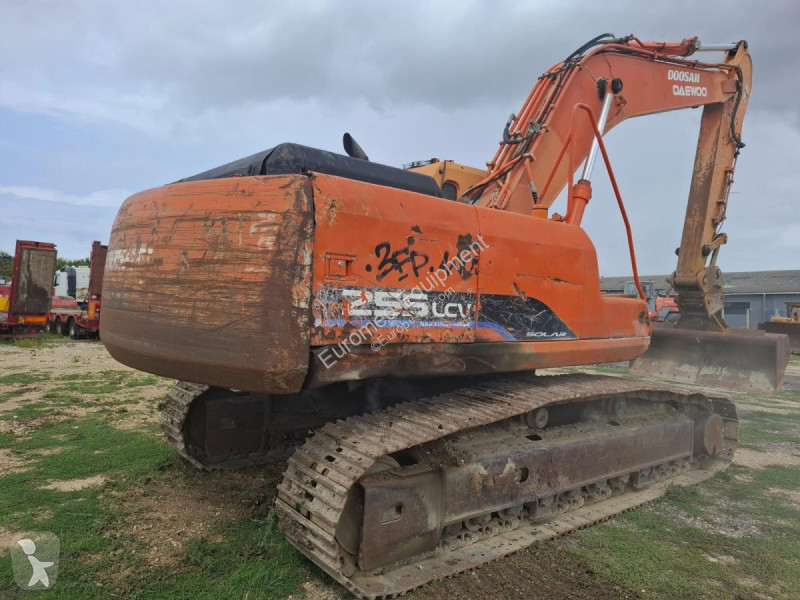 Excavadora Doosan LC-V