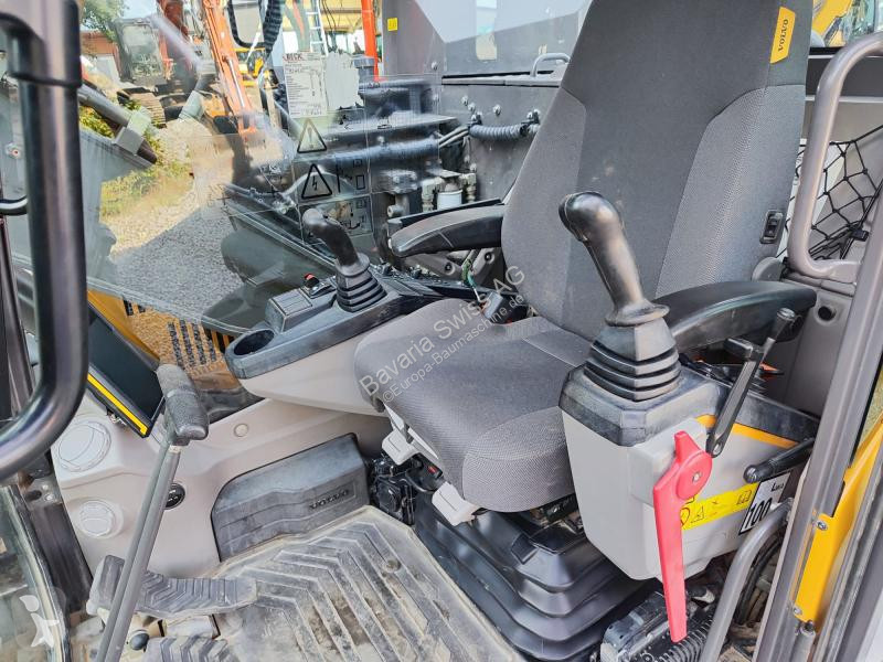 Excavadora Volvo ECR145EL