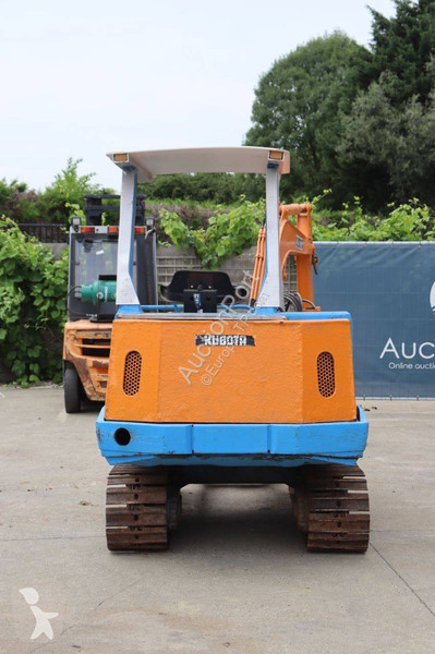Excavadora Kubota KH-033