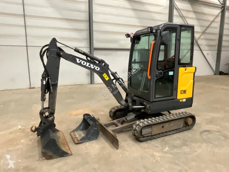 Escavadora Volvo EC 18 E