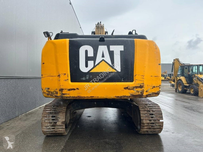 Escavadora Caterpillar EL (epiroc hammer included)