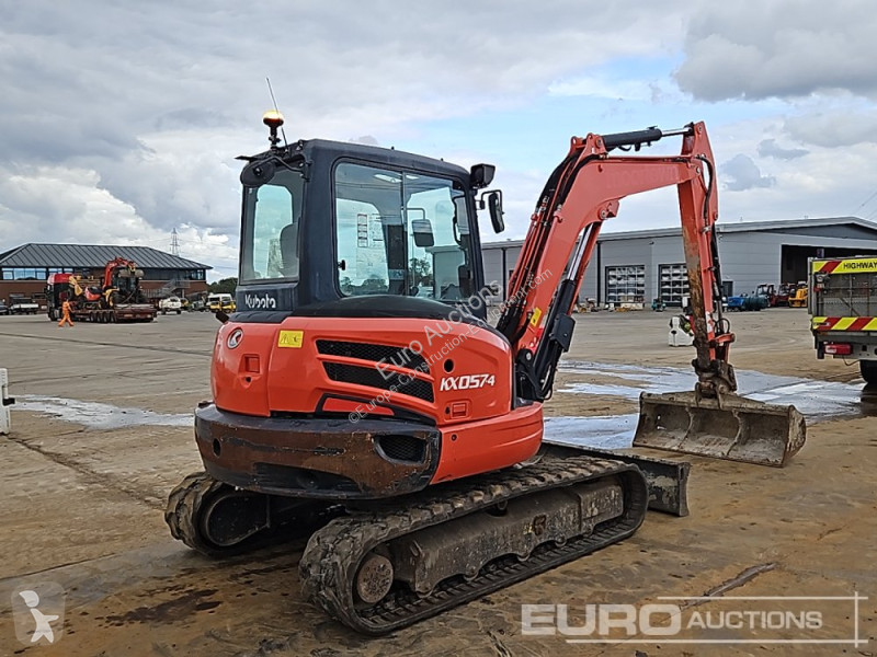 Lopatový nakládač Kubota KX057-4