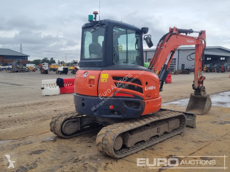 Lopatový nakládač Kubota U48-4