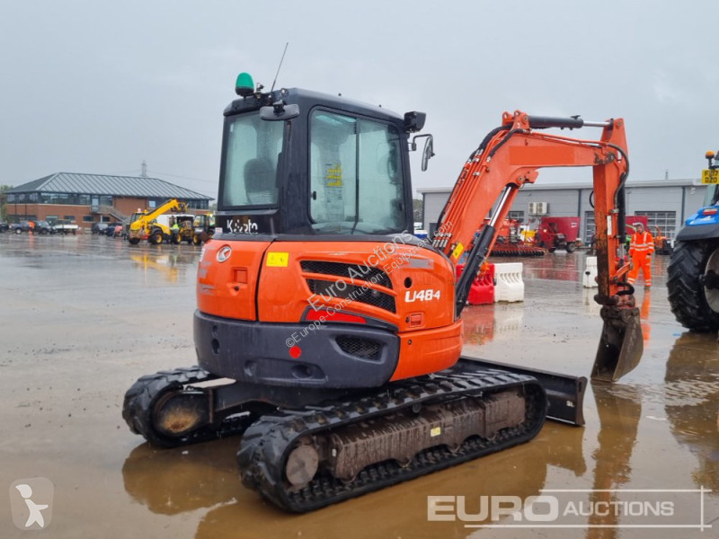 Lopatový nakládač Kubota U48-4