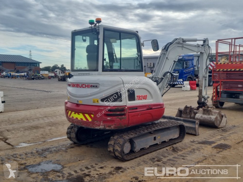 Graafmachine Takeuchi TB240