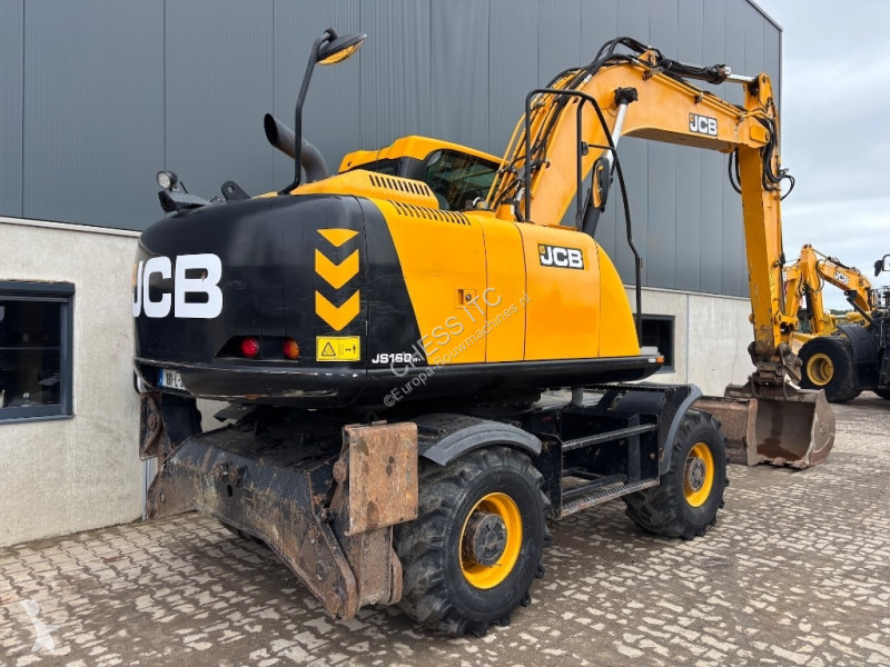 Escavadora JCB