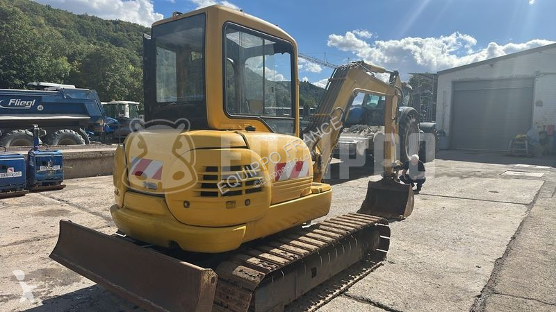 جرافة Komatsu PC45R-8