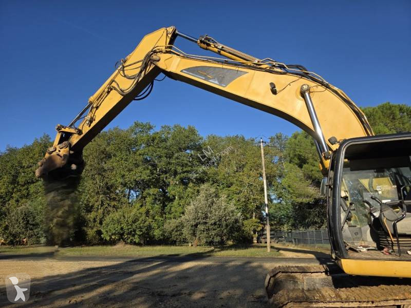 جرافة Caterpillar 2006