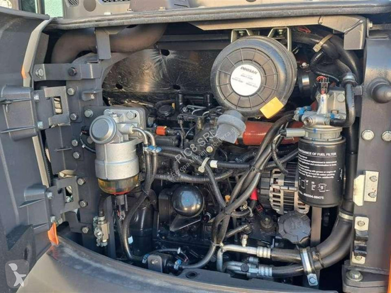Koparka Develon DX62R-7