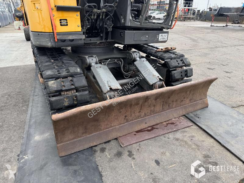 Escavatore Volvo ECR145 EL