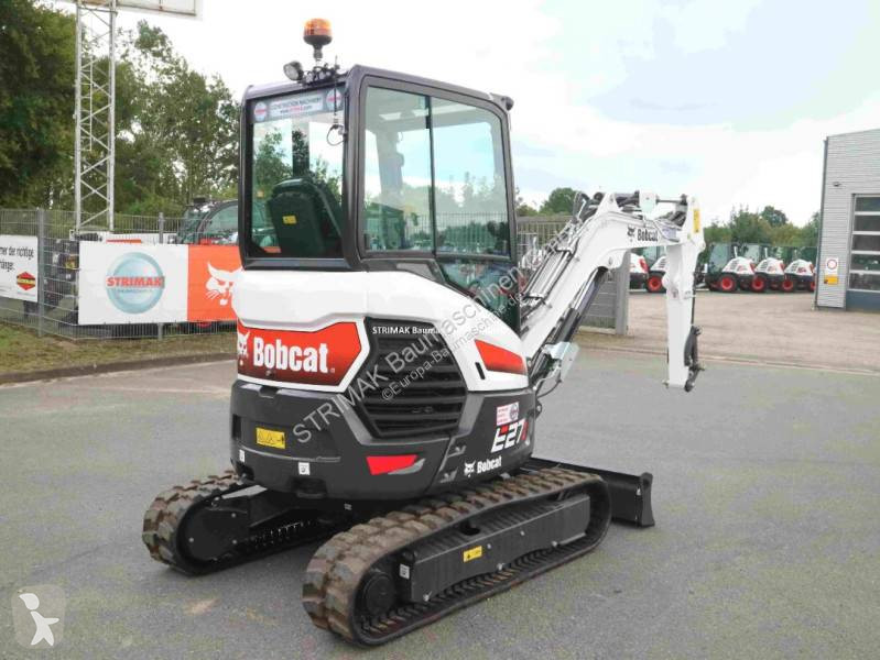 Lopatový nakládač Bobcat E 27z