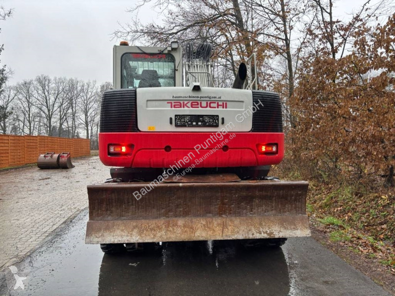 Rýpadlo Takeuchi