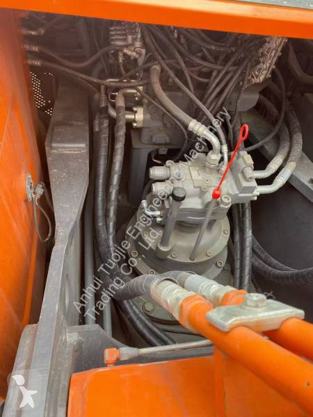 جرافة Hitachi 240H