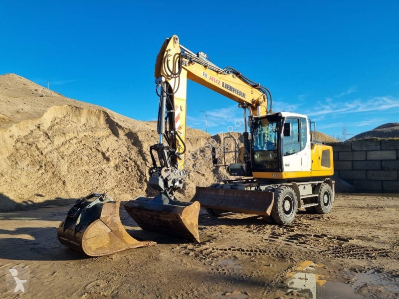 Lopatový nakládač Liebherr A 918
