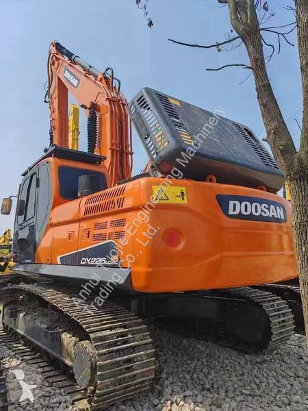 جرافة Doosan
