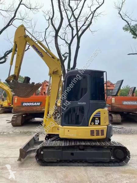 جرافة Komatsu PC55MR