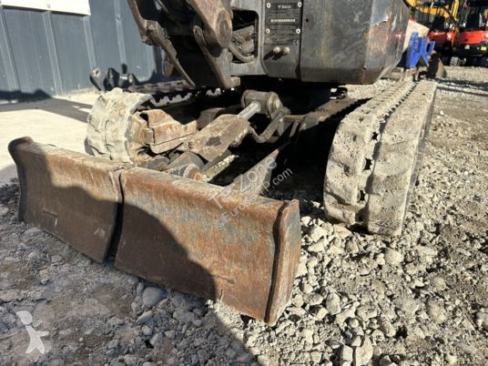 Lopatový nakládač Bobcat e08 à 9 900 € ht